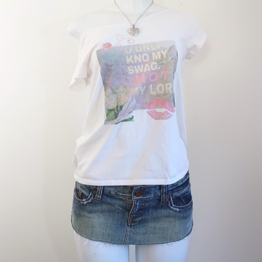 vintage y2k graphic baby tee